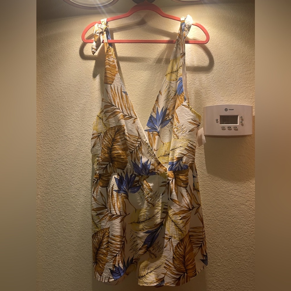 Revolve Superdown floral romper size XL